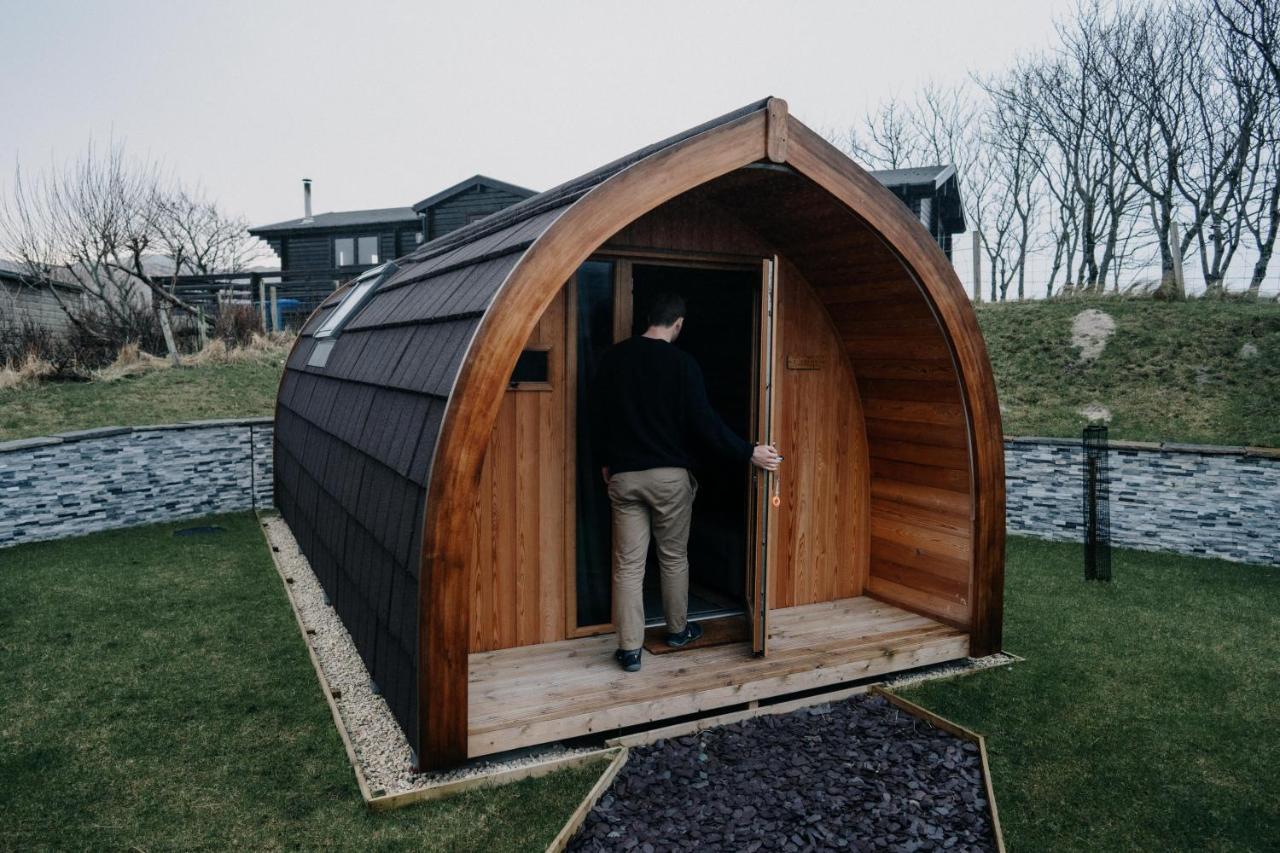North Coast 500 Pods Hotel Achmelvich Bagian luar foto
