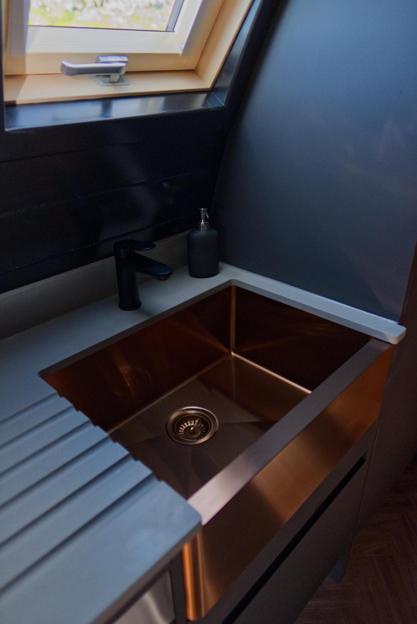 North Coast 500 Pods Hotel Achmelvich Bagian luar foto