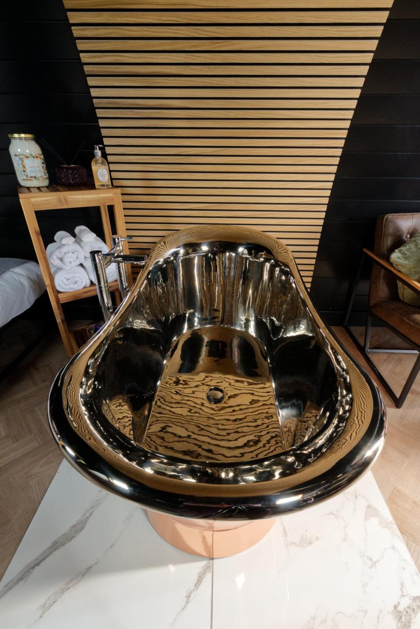 North Coast 500 Pods Hotel Achmelvich Bagian luar foto